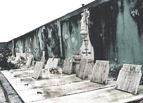 Algumas sepulturas no Cemitrio Central de Ermesinde 