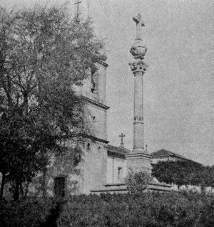 Vista parcial da antiga Igreja Matriz de Ermesinde  A Voz de Ermesinde, n. 66, Junho de 1963