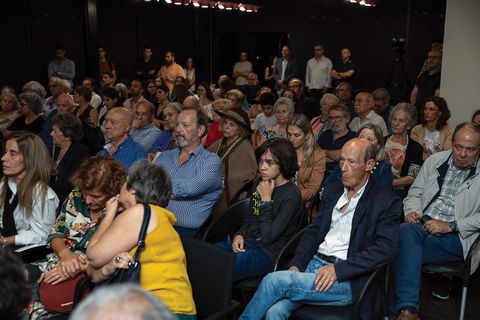 SALA CHEIA NA OFICINA DA REGUEIFA E DO BISCOITO DE VALONGO