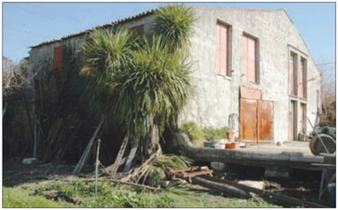 NESTA CASA AGRCOLA  CASA DO RAMOS  DO LUGAR DE FONTE FRIA, PERTO DO ALTO DE VILAR, REPRESENTARAM OS REISEIROS