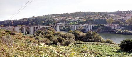 PONTE DUARTE PACHECO (ENTRE-OS-RIOS)