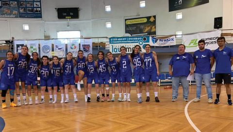 Sub-16 conquistaram na Maia o título de campeãs distritais da categoria