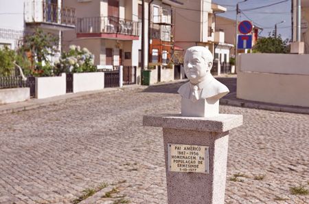 BUSTO DO PADRE AM�RICO